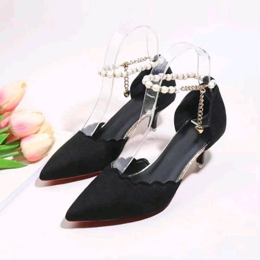 SHEIN Scalloped Kitten Heels